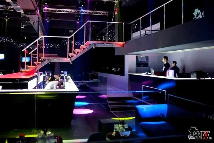 Club Maxx - location photo