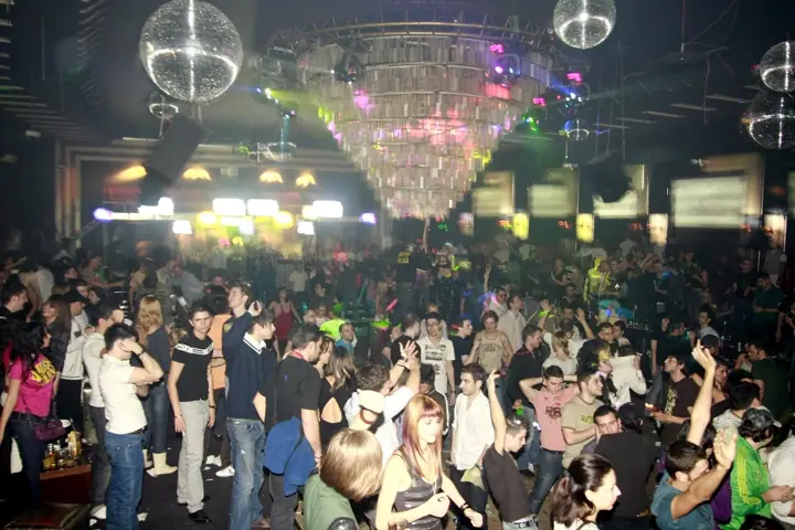 Kristal Glam Club - high-resolution location photo 01