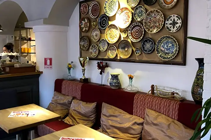 LA Mama Bucuresti - location photo