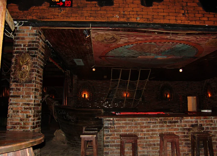 Club Captain Mondy'S Jupiter - professional audio project photo